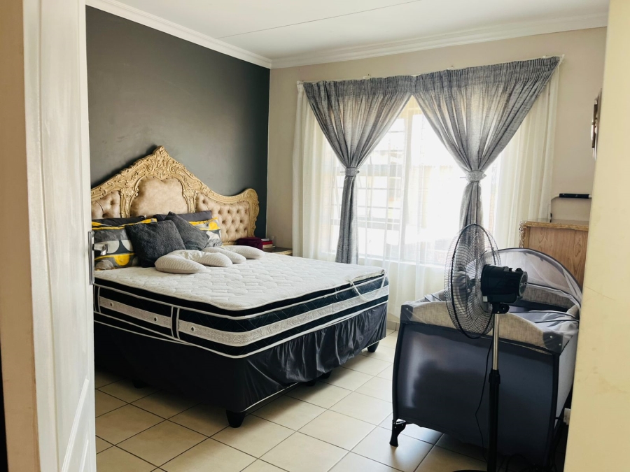 3 Bedroom Property for Sale in Waterval East North West